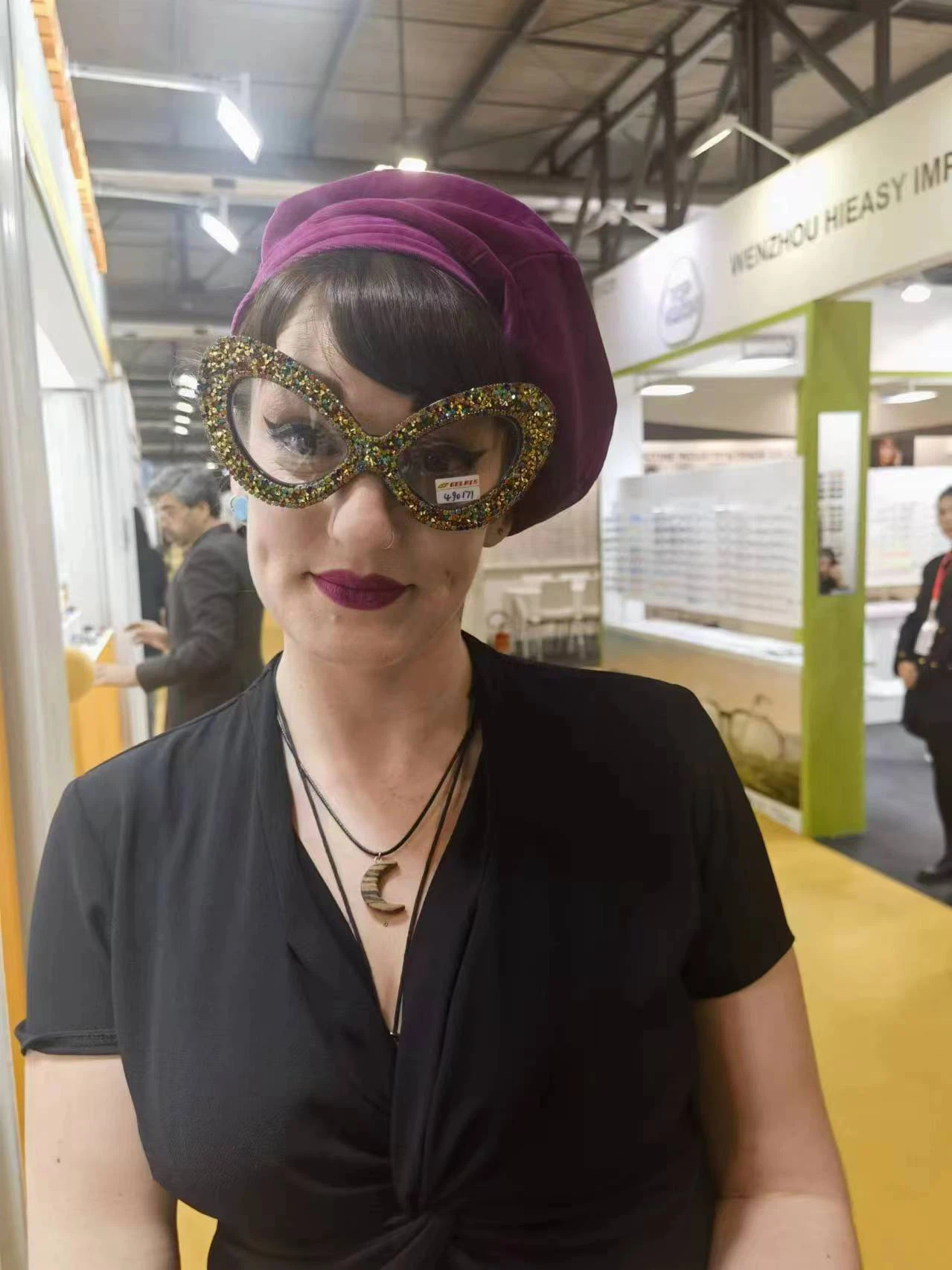 Visitor try on GLS samples 2